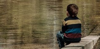 “Eu fui padre”: criança de 3 anos descreve acidente mortal e vira 1º caso de reencarnação investigado no Brasil