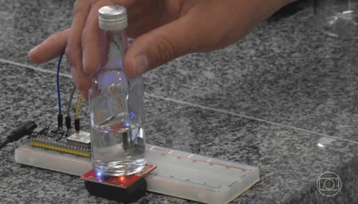 Pesquisadores de universidade pública da Paraíba criam canudo que muda de cor se entrar em contato com metanol