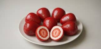 Em meio à crise do metanol, Anvisa emite novo alerta: substância proibida em doces preocupa