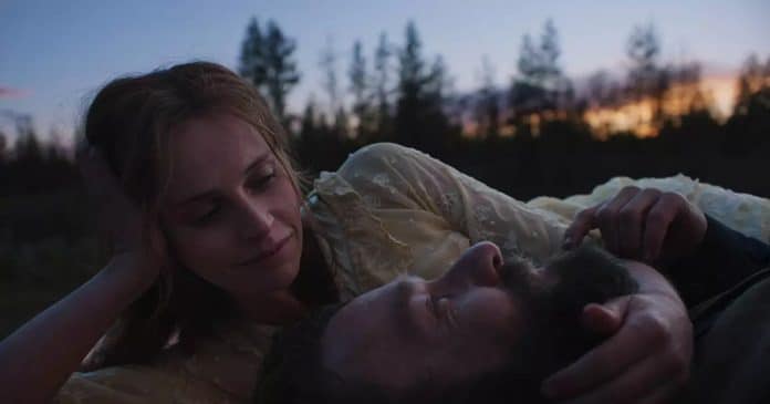 A Netflix lançou um filme tão impactante que já é apontado como sua maior obra-prima — e mal chegou ao catálogo! A Netflix lançou um filme tão impactante que já é apontado como sua maior obra-prima — e mal chegou ao catálogo!