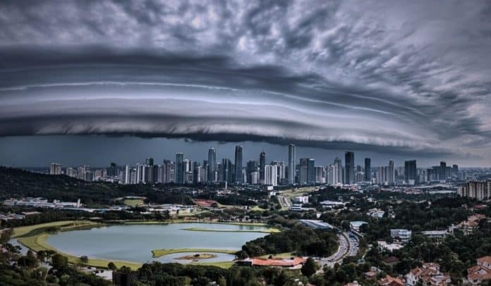 Chuva extrema e ventos de 80 kmh Alerta 1º dos 3 ciclones faz temperatura cair a quase 0°C; veja em quais estados Chuva extrema e ventos de 80 km/h | Alerta: 1º dos 3 ciclones faz temperatura cair a quase 0°C; veja em quais estados