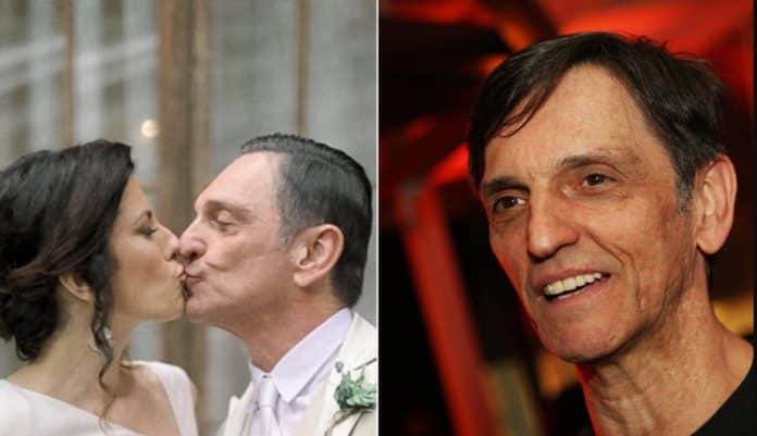 Aborto sem consentimento, invasão e ameaças: os relatos que fizeram a Justiça agir contra Paulo Miklos, da banda Titãs