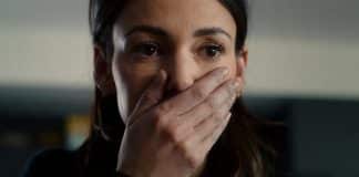 A série de apenas 6 episódios que explodiu na Netflix e já domina o ranking em 79 países