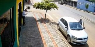 Dono de carro chama polícia pra denunciar furto e descobre mancada gigantesca do lava-rápido (VÍDEO)