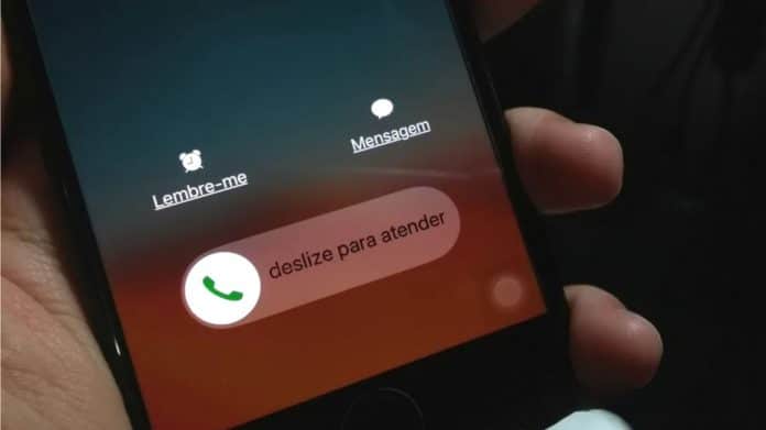 Entenda por que você nunca pode desligar uma ligação de spam