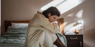 Medo do abandono: por que a possibilidade de ser deixado dói tanto — e como a terapia EMDR pode ajudar