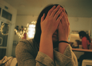 Tenho medo do que penso: a culpa invisível dos pensamentos intrusivos