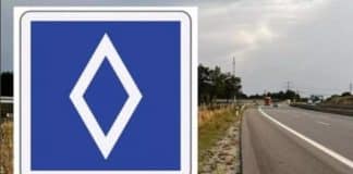 Essa nova placa azul com losango já está rendendo multas, e quase ninguém sabe o que ela significa