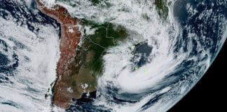 Ciclone perigoso chega ao Brasil este fim de semana: 5 estados entram em alerta por ventos acima de 100 km/h