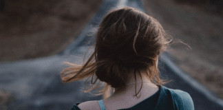 A sensação de vazio emocional e a dificuldade de se sentir vivo