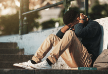 Crises físicas de ansiedade longe do Brasil: atendimento psicológico em português Crises físicas de ansiedade longe do Brasil: atendimento psicológico em português