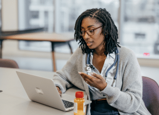 Psicólogo online fim de semana: quando buscar apoio psicológico fora do horário tradicional