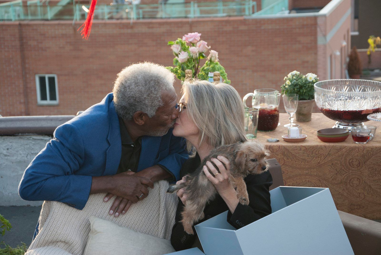 contioutra.com - Filme com Morgan Freeman e Diane Keaton &eacute; ador&aacute;vel, melanc&oacute;lico e acabou de chegar na Netflix