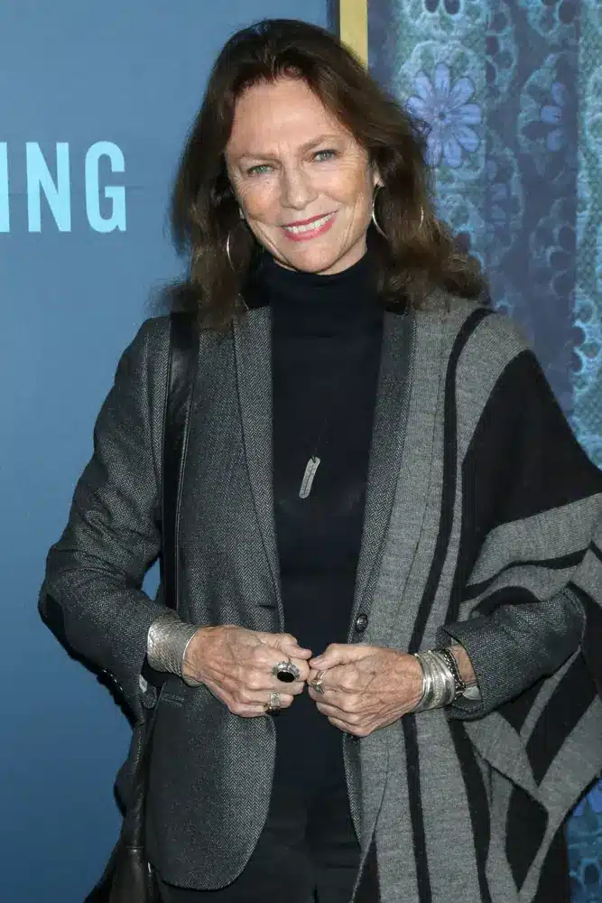 contioutra.com - O tempo a consagrou como a mulher mais linda do cinema! Hoje, aos 81 anos, ela continua ativa e mais bonita do que nunca
