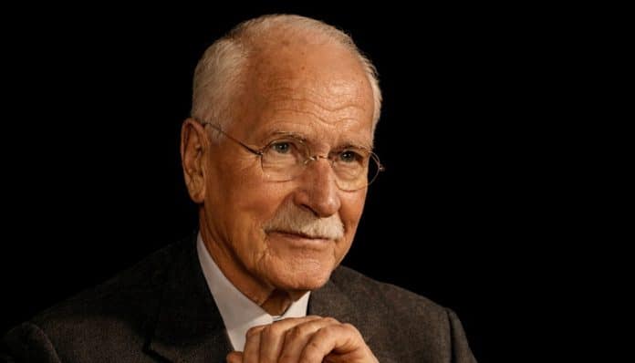 Essas 5 perguntas parecem normais, mas revelam inveja — veja se você já ouviu alguma delas