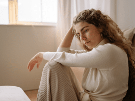 O que ninguém te conta sobre o impacto emocional de viver fora do Brasil