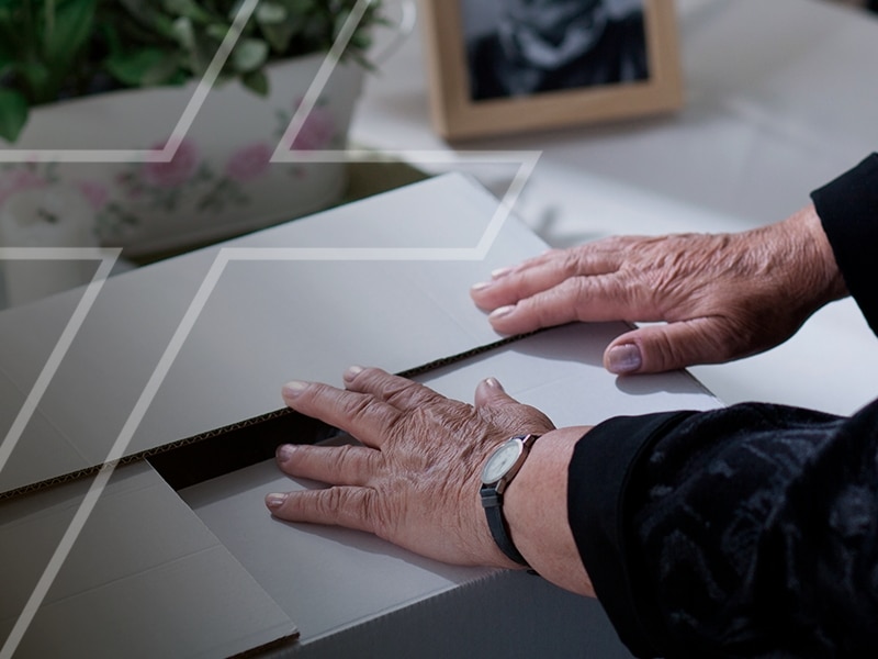contioutra.com - Voc&ecirc; pode se arrepender: 4 coisas que nunca deveriam ser descartadas ap&oacute;s um enterro