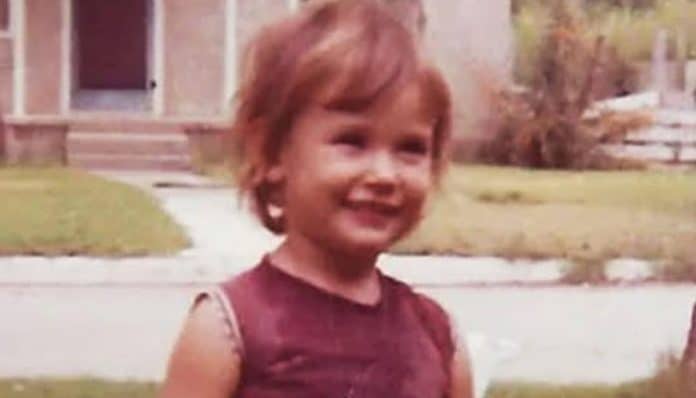 se tornou uma das atrizes mais ricas e queridas de Hollywood Foi vendida pela própria mãe por US$ 500 — hoje é uma das atrizes mais ricas e admiradas de Hollywood