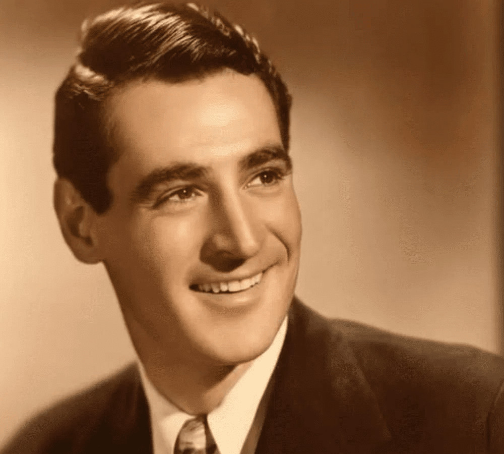 contioutra.com - Aos quase 103 anos, essa lenda de Hollywood ainda impressiona &mdash; e pouca gente sabe quem ele &eacute;