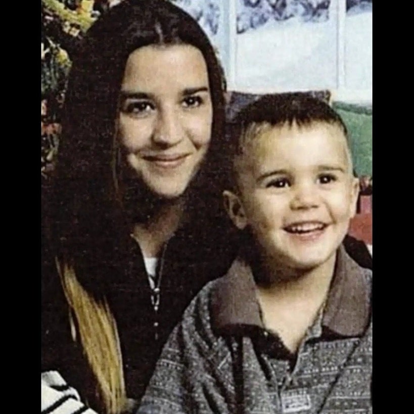 contioutra.com - Disseram que ela n&atilde;o conseguiria criar o filho aos 17&hellip; d&eacute;cadas depois, o mundo inteiro sabe quem ele &eacute;