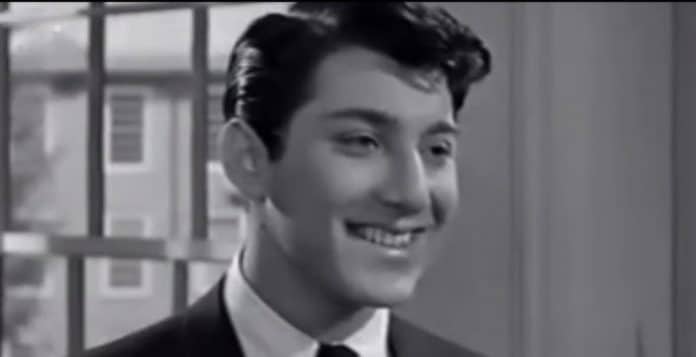 Esta canção de 1956 faz 70 anos ninguém superou até hoje 70 anos depois, essa música de 1956 continua sem rival — e quase ninguém explica o porquê