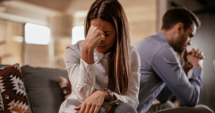 Relações abusivas: como identificar sinais invisíveis — com análises da psicóloga Josie Conti