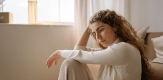 Terapia EMDR para brasileiros no exterior: como funciona e quando procurar ajuda com especialista em trauma