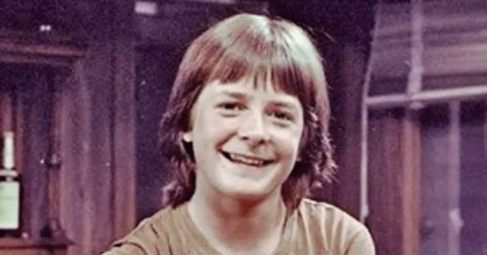 contioutra.com - Voc&ecirc; reconhece esse &iacute;cone dos anos 80? A hist&oacute;ria por tr&aacute;s da foto &eacute; mais pesada do que parece