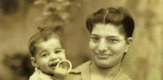 Quem é esse pequenote? Foto de 1947 mostra futuro ícone da música quando criança, décadas antes do mundo ouvir a sua voz extraordinária! Quem é esse pequenote? Foto de 1947 mostra futuro ícone da música quando criança, décadas antes do mundo ouvir a sua voz extraordinária!