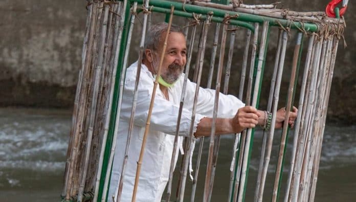 O que acontece todo ano com o pior político da Itália vai te fazer querer morar lá imediatamente