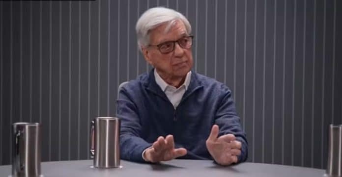 fisico quantico 2 Como eles se parecem? Ex-CIA revela em podcast bombástico detalhes das 4 espécies de aliens que os EUA supostamente escondem