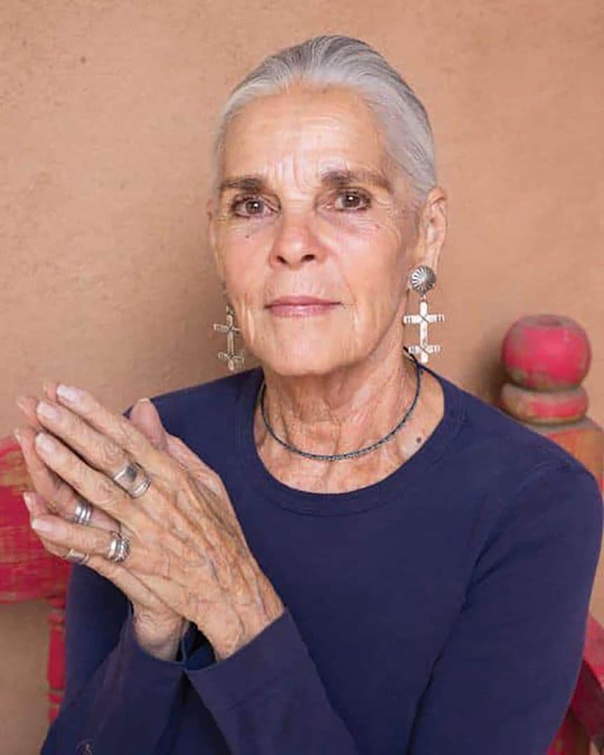 contioutra.com - Aos 87, ela mostra o outro lado da fama: envelhecer quando o mundo lembra s&oacute; da juventude... Mas segue sendo maravilhosamente linda!