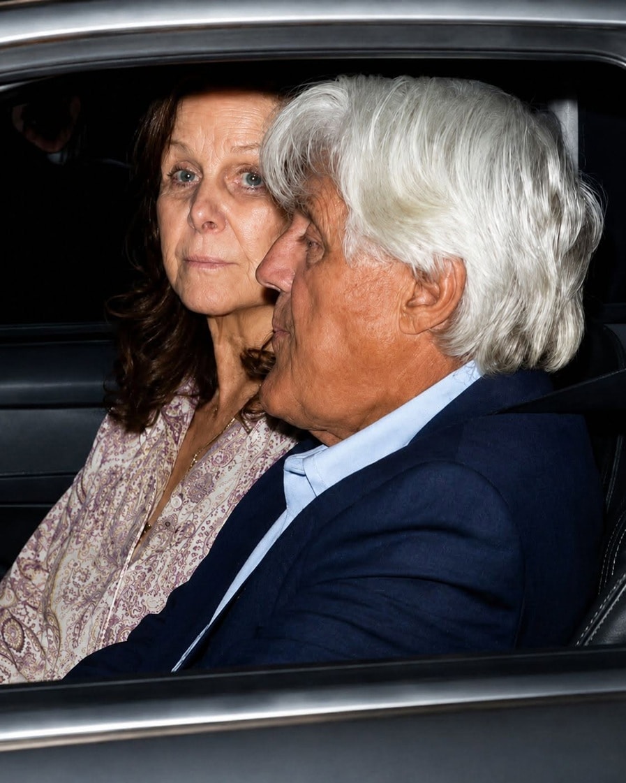 contioutra.com - O homem mais famoso da TV mundial agora passa suas manh&atilde;s ajudando sua esposa a se sentir segura e confortada