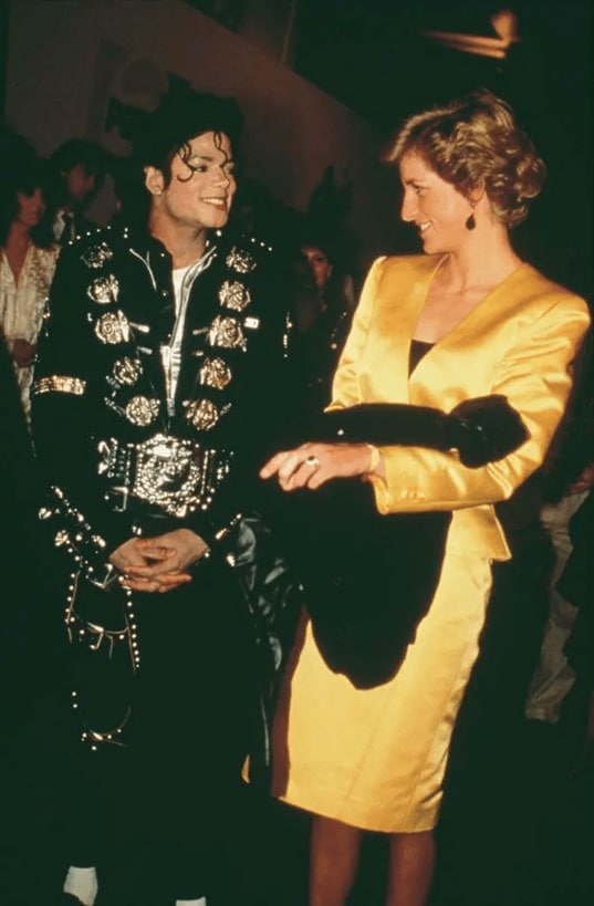contioutra.com - Pouca gente sabe o que Diana pediu a Michael Jackson no primeiro encontro dos dois