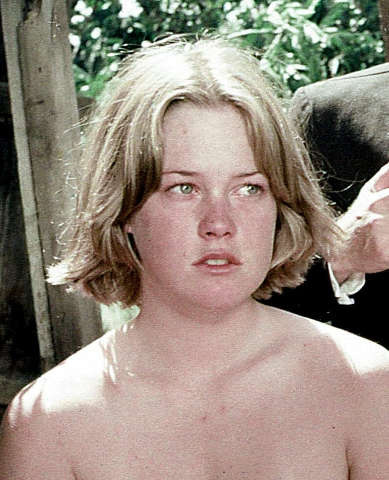 contioutra.com - Ela cresceu com um le&atilde;o dentro de casa e virou estrela de Hollywood: veja como est&aacute; hoje
