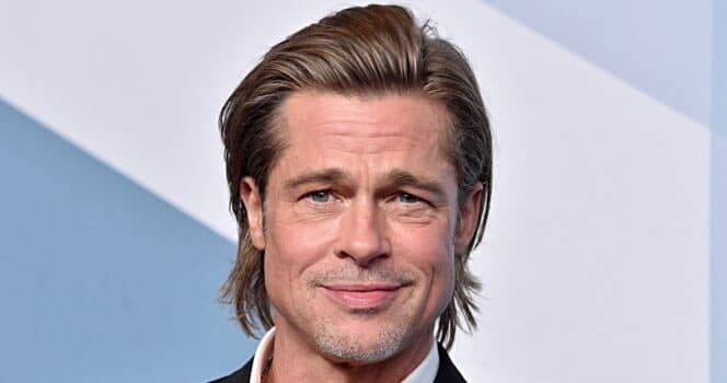 contioutra.com - Novas imagens do filho de Angelina Jolie e Brad Pitt provocam a mesma pergunta entre os f&atilde;s