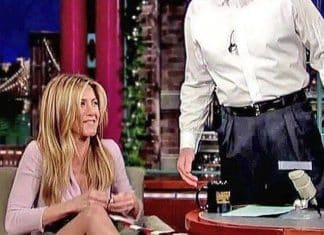 A pergunta de David Letterman que deixou Jennifer Aniston extremamente constrangida