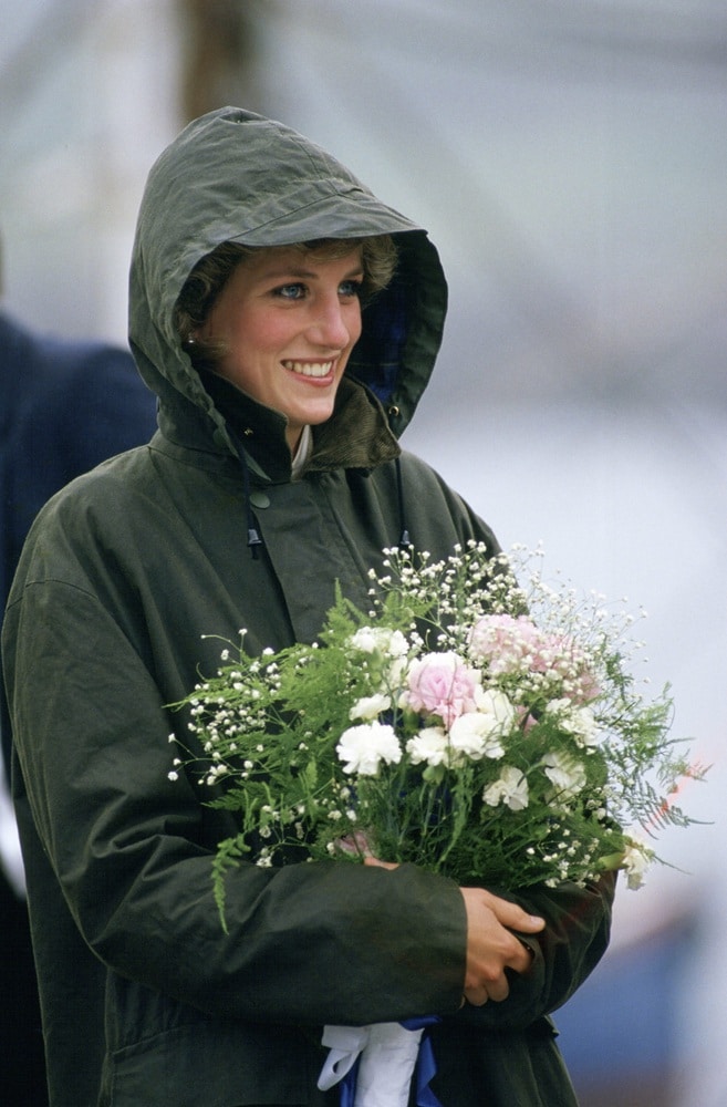contioutra.com - Algumas das fotos mais interessantes de Diana n&atilde;o s&atilde;o as mais famosas e contam outra parte da hist&oacute;ria