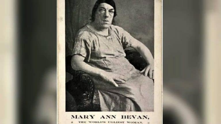 contioutra.com - Mary Ann Bevan aceitou ser exibida em p&uacute;blico, e o motivo tinha rela&ccedil;&atilde;o direta com seus quatro filhos