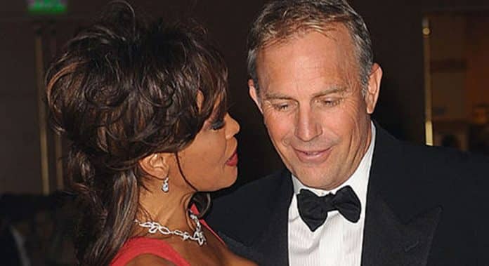 Kevin Costner finalmente revela a promessa secreta que fez a Whitney Houston há mais de 30 anos