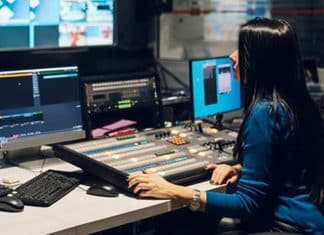 Apresentadoras apareceram sem sutiã na TV, mas a justificativa do canal chamou ainda mais atenção