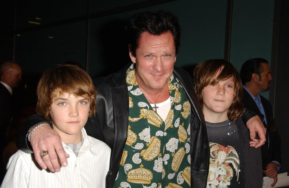 contioutra.com - Lutando contra a decis&atilde;o extrema do do filho, Michael Madsen ainda espera encontrar respostas; entenda