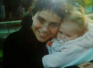 Grávida aos 14 anos, foi expulsa da escola e humilhada: ‘Você procurou por isso’. Aos 40, ajuda outras mulheres
