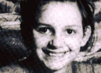 A menina sorridente desta foto se tornou uma das mulheres mais diabólicas da história