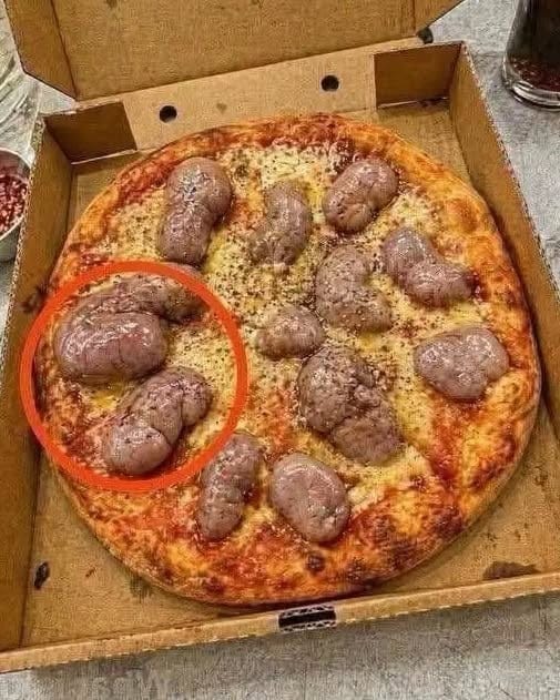 contioutra.com - Essas bolhas escuras na pizza chamam aten&ccedil;&atilde;o, mas n&atilde;o significam o que muita gente pensa