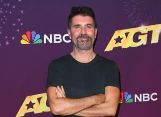 Ela começou tocando violino no AGT, e Simon Cowell já estava com a mão no botão vermelho